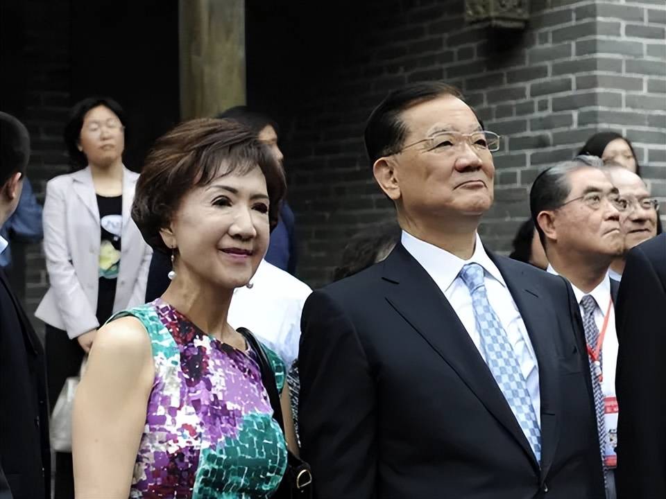 爱游戏官方登录入口-格拉纳达连战告负，巴伦西亚连战不胜的简单介绍
