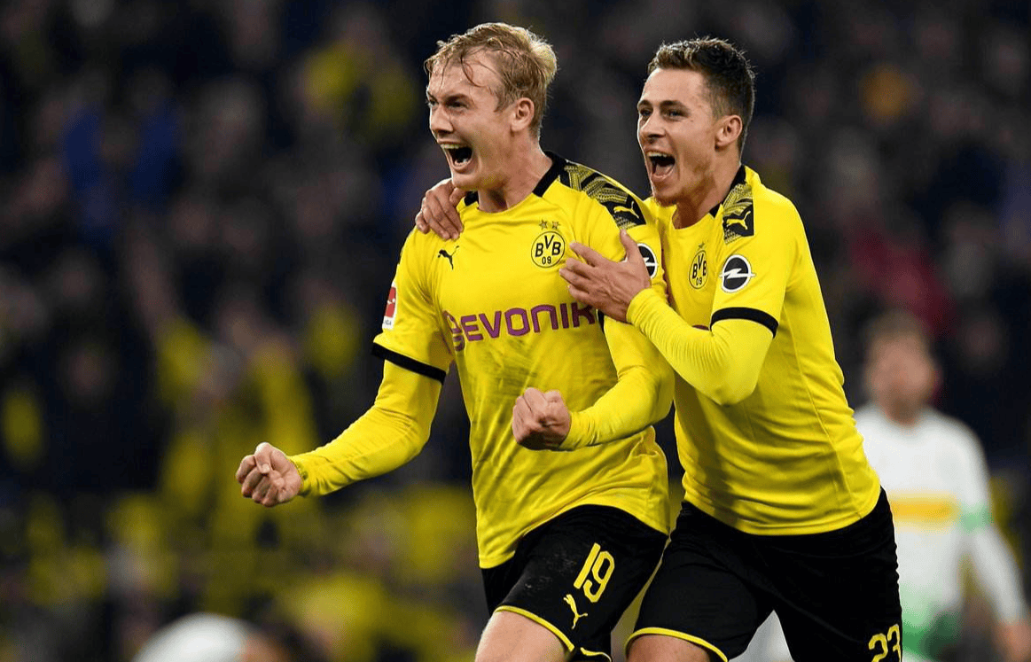 爱游戏入口-关于多特蒙德客场遭遇失利，卫冕冠军前景堪忧的信息