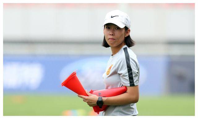 爱游戏app-关于优秀女足选手技高一筹，引发热议的信息