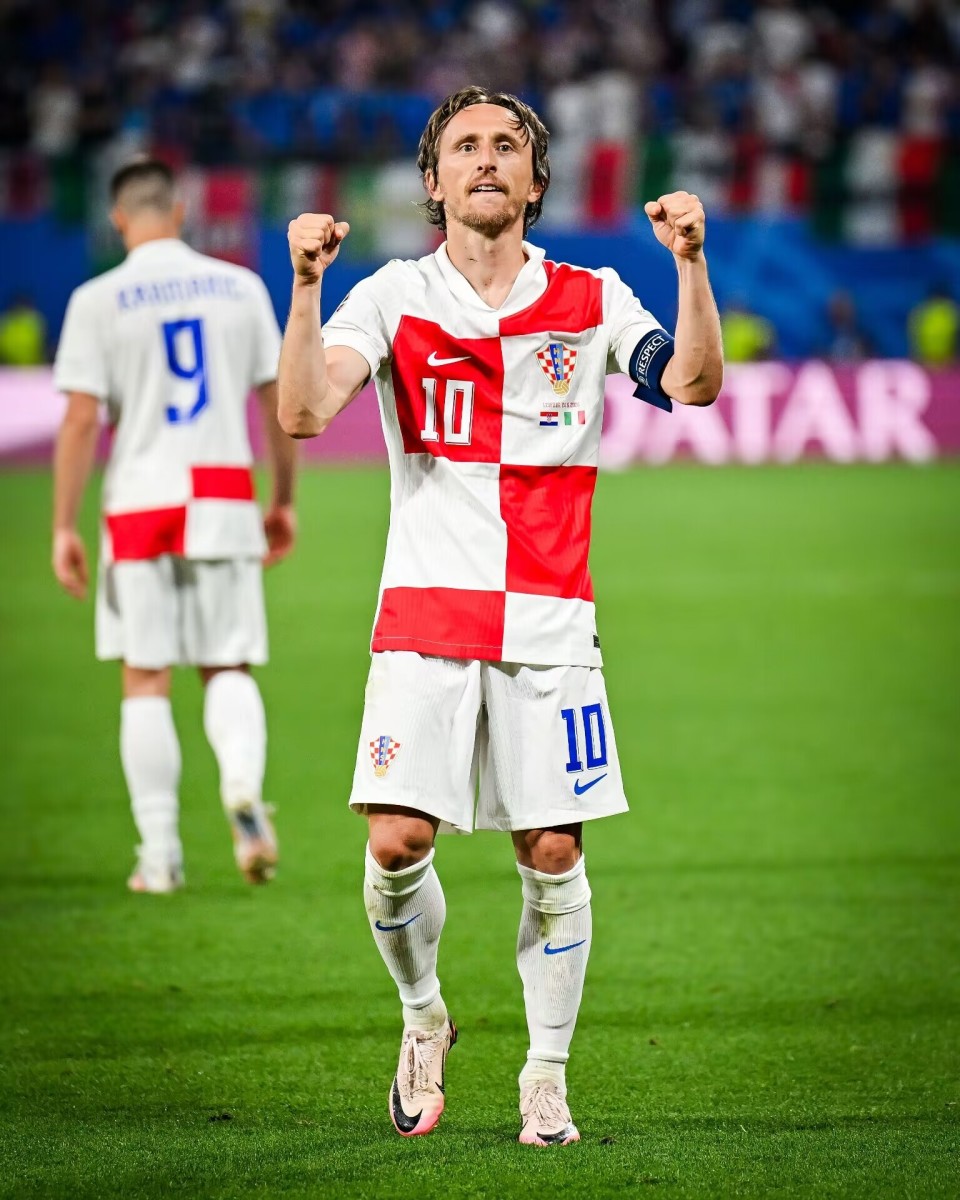 西班牙连胜三场，欧洲杯预选赛实力惊人