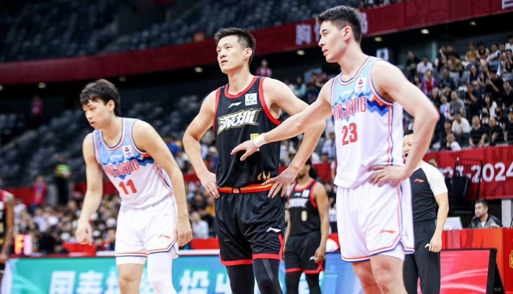 关于关键时刻备战新挑战，球队迎战国际强队的信息