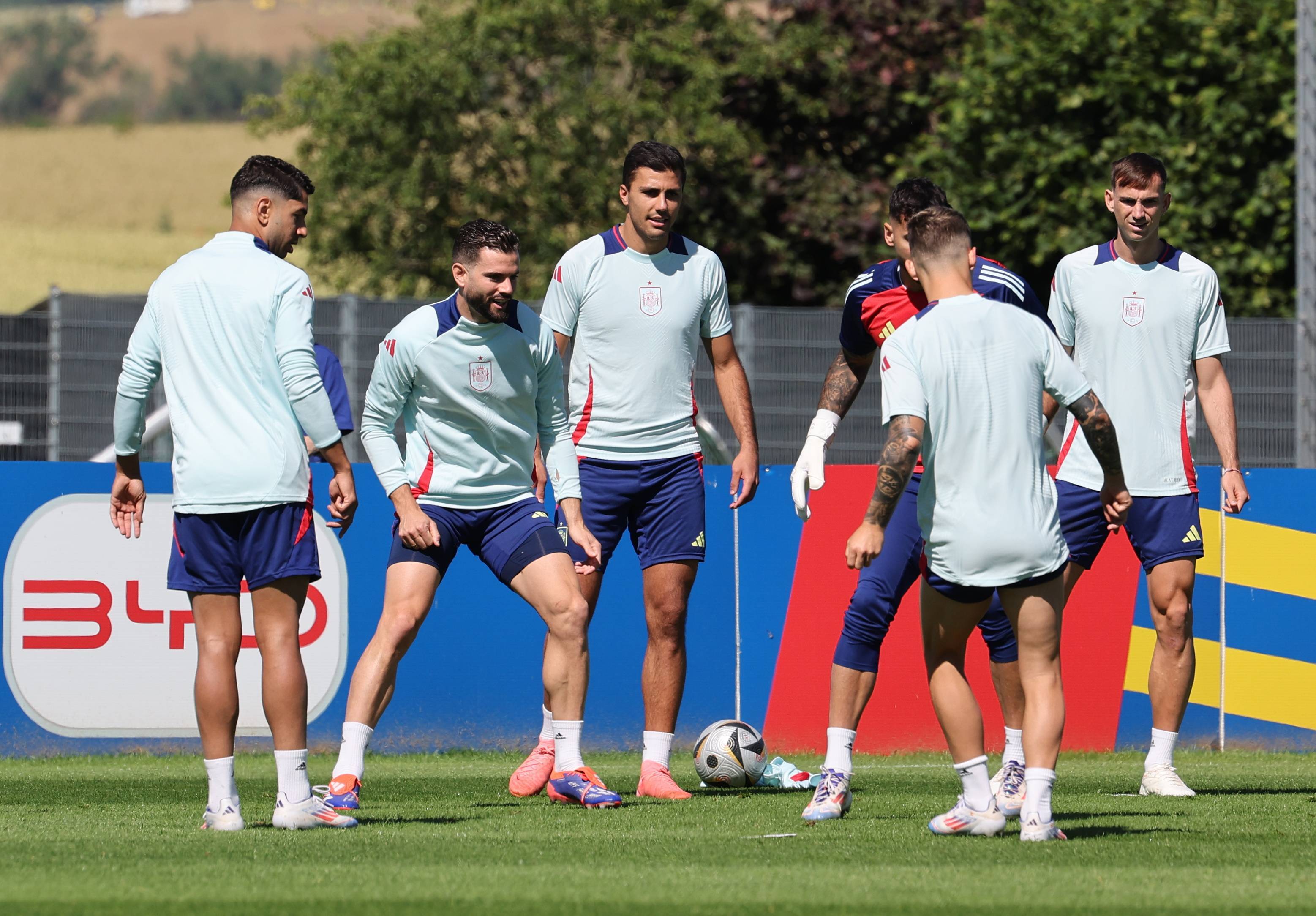 爱游戏官网-西班牙俱乐部在国际赛事中赢得大捷