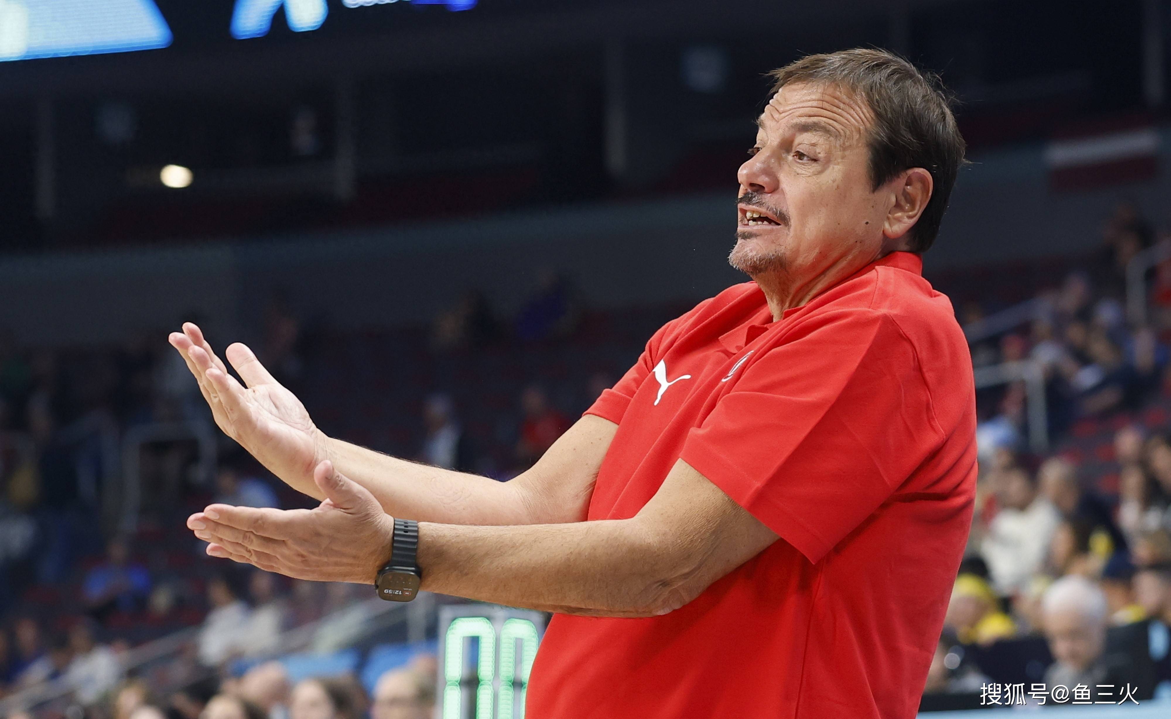 爱游戏网页版-土耳其篮球联赛队长接受采访，讨论国际大赛