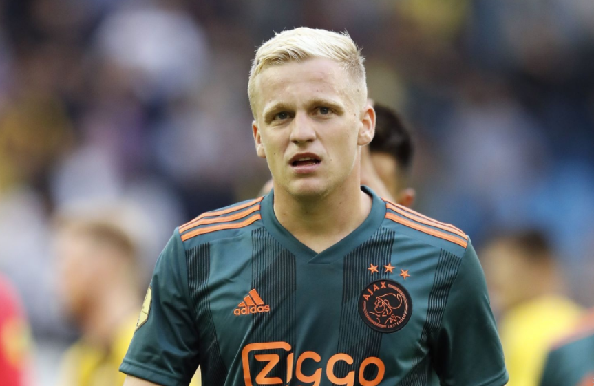 阿贾克斯惊险出局，荷甲霸主止步八强