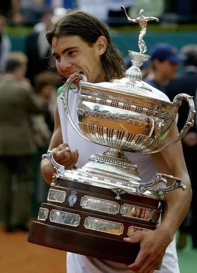 爱游戏官网-南亚豪门再创神话，大胜晋级半决赛的简单介绍